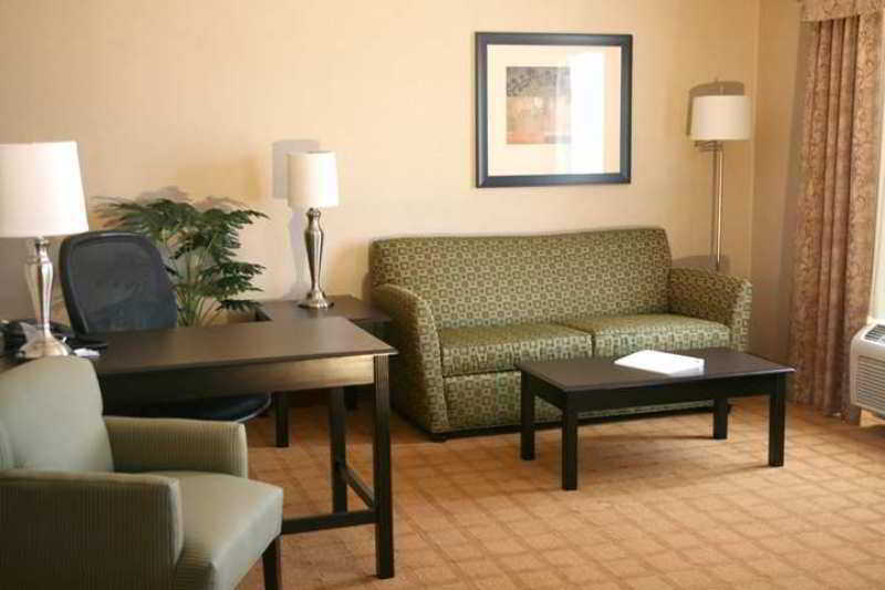 Hampton Inn & Suites Chicago/סנט צ'ארלס חדר תמונה